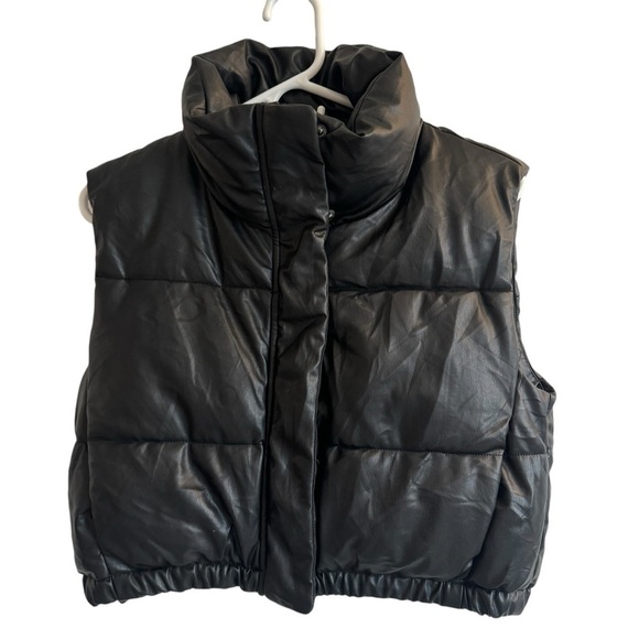 Zara Black Faux Leather Puffer Vest - Picture 4 of 9